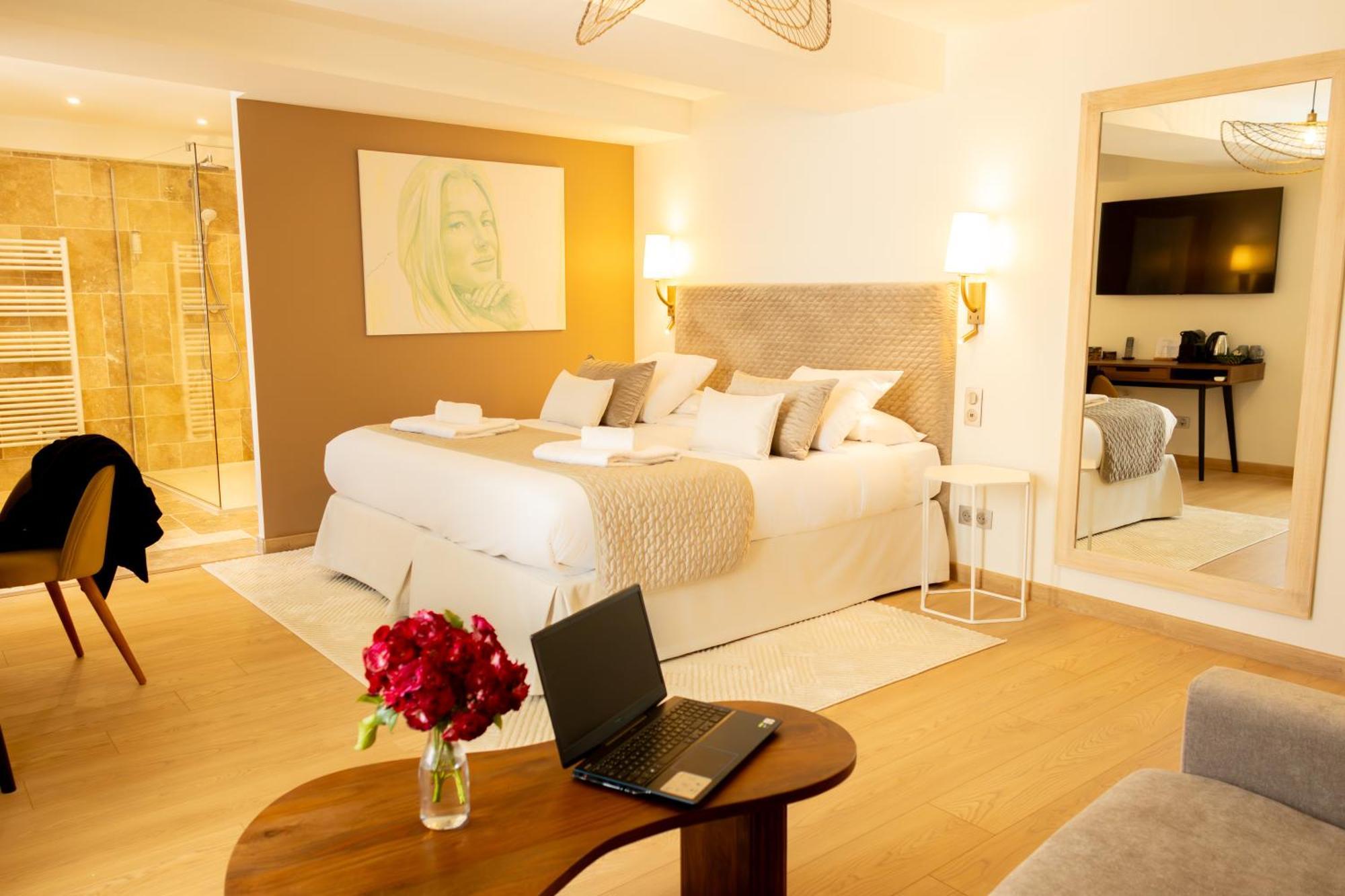 Le Central Boutique Hotel Бон Экстерьер фото